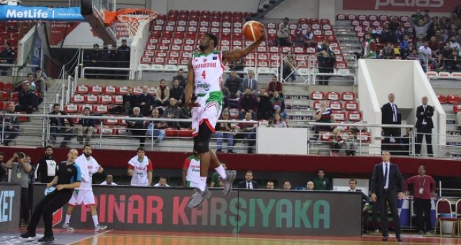 Kaf Kaf, Oredea'ya fark attı