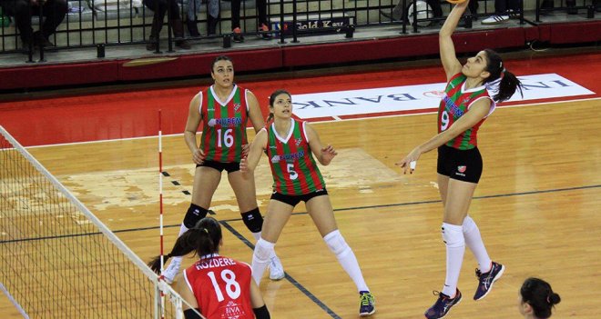 Kaf Kaf filede Rota Koleji karşısında