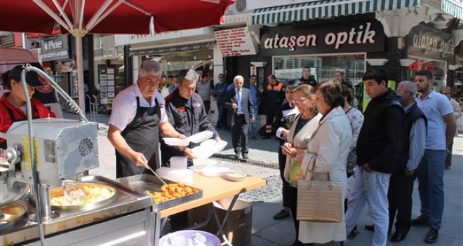 Kahraman İtfaiyeciler, şehit arkadaşlarını unutmadı