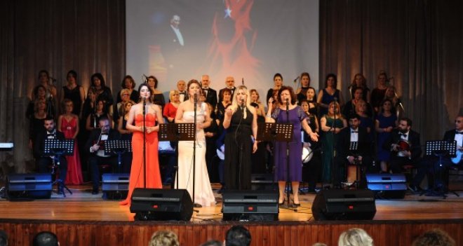 Kahramanlık Türküleri, Karşıyaka'da Mehmetçik için söylenecek