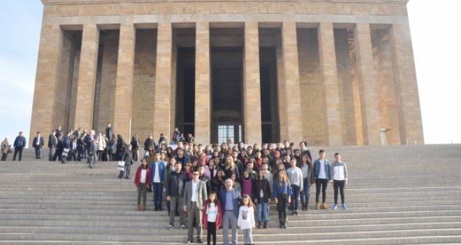 KARGEM'de eğitim gören gençler Ata’nın huzurunda