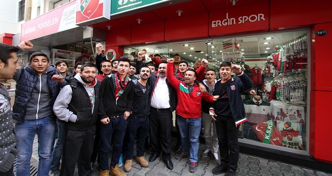 Karşıyaka Belediyesi'nden Passolig desteği...