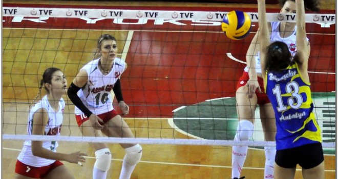 Karşıyaka AG, 2.yarıya Antalya galibiyetiyle başladı