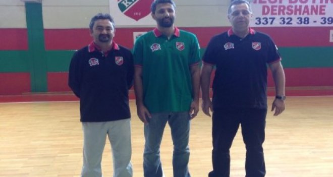 Karşıyaka altyapısını güçlendirmeye devam ediyor