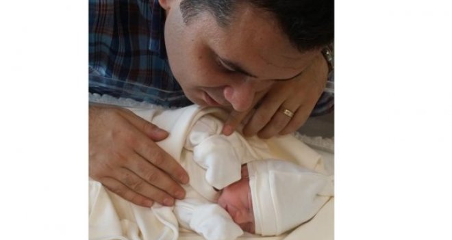 Karşıyaka Belediye başkan adayı Tanfer Kemerli baba oldu