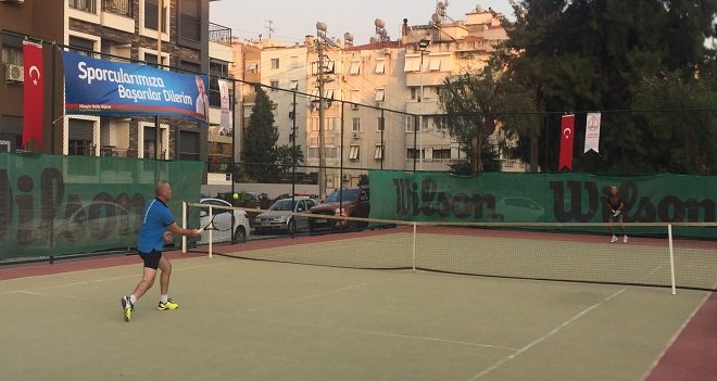 Karşıyaka Belediye Başkanlığı 2. Tenis Turnuvası başladı