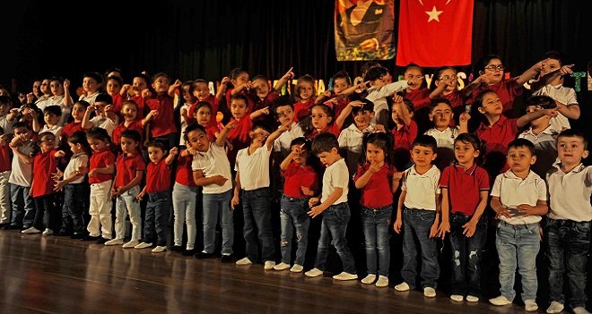 Karşıyaka Belediyesi Ana Okulları'nda  yıl sonu coşkusu