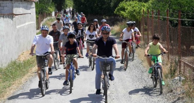 Karşıyaka Belediyesi KARBİS'i Seferihisar'a hibe etti