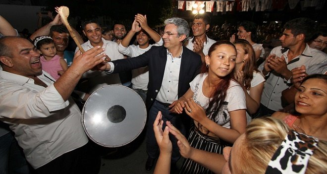 Karşıyaka Belediyesi roman vatandaşlara kooperatif kuracak...