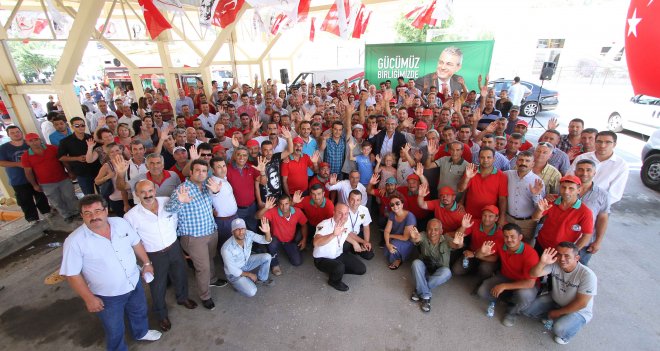 Karşıyaka Belediyesi'nde bayram neşesi