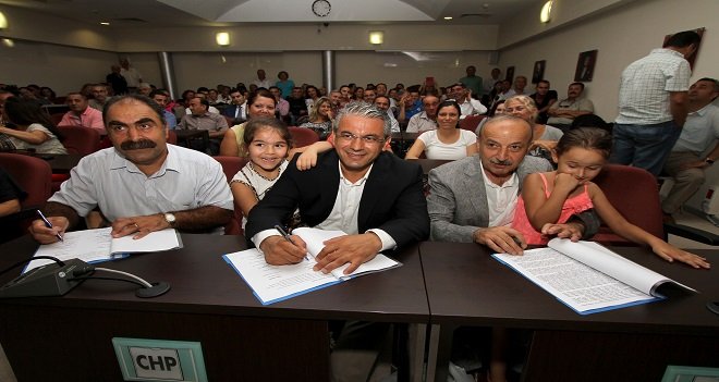 Karşıyaka Belediyesi'nde memur maaşı 4800 TL oldu