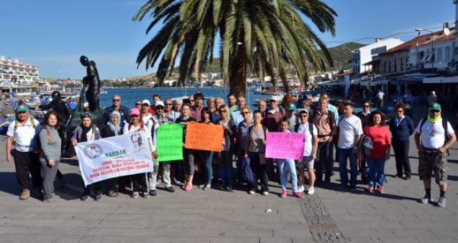 Karşıyaka Dağcılık ve Foça Belediyesi'nden temizlik çalışması