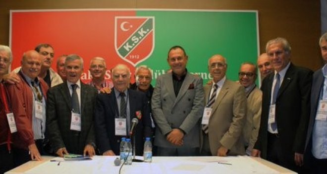 Karşıyaka Divan Kurulu'nun yeni başkanı Cihan Büyükoral...