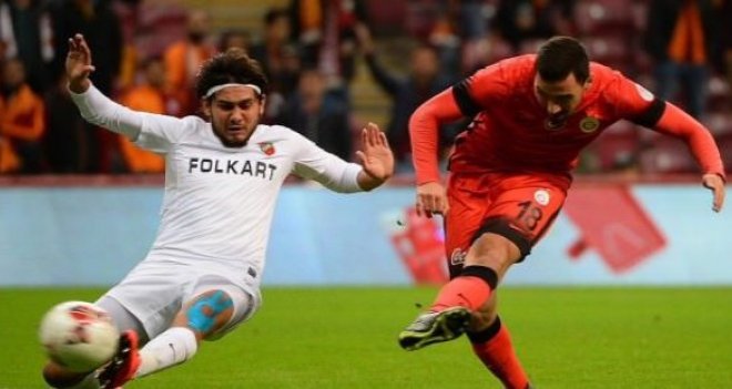 Karşıyaka-Galatasaray maçının biletleri satışta...