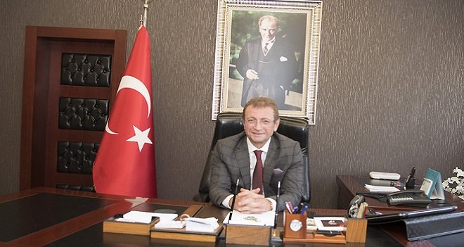 Karşıyaka Kaymakamı Ali Rıza Çalışır göreve başladı