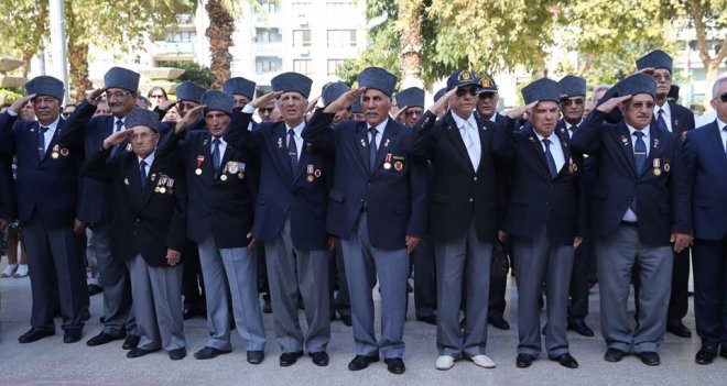 Karşıyaka Muharip Gaziler Derneği'nden Gaziler Günü'nde program