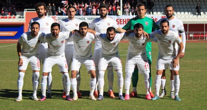 Karşıyaka, Niğde'den mağlubiyetle dönüyor