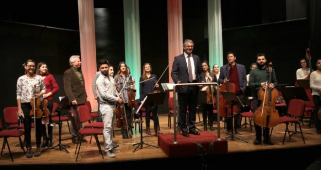 Karşıyaka Oda Orkestrası yola çıkıyor