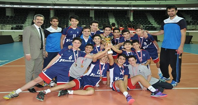 Karşıyaka Özel Yamanlar Ortaokulu filede şampiyon...