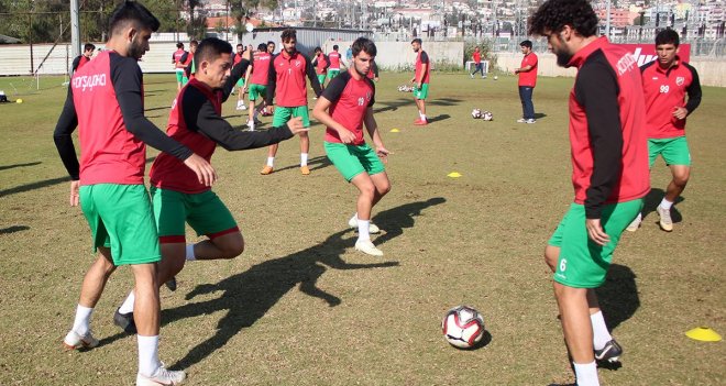 Karşıyaka, Pazarspor'u konuk ediyor