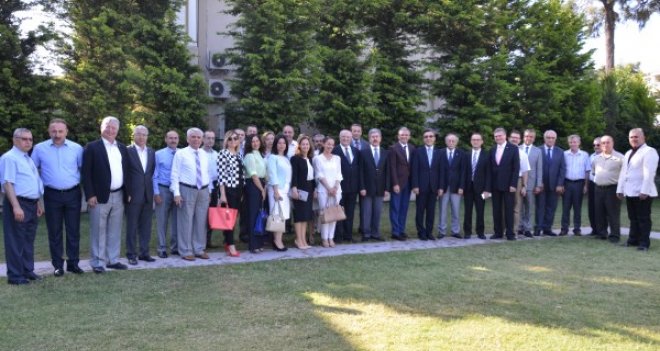 Karşıyaka Protokolü temiz çevre için toplandı