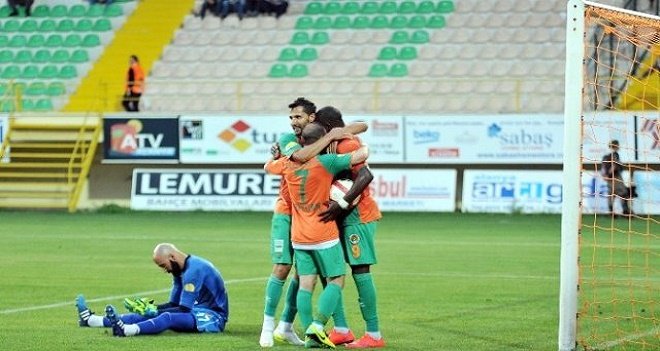 Karşıyaka son şansını iyi değerlendiremedi...