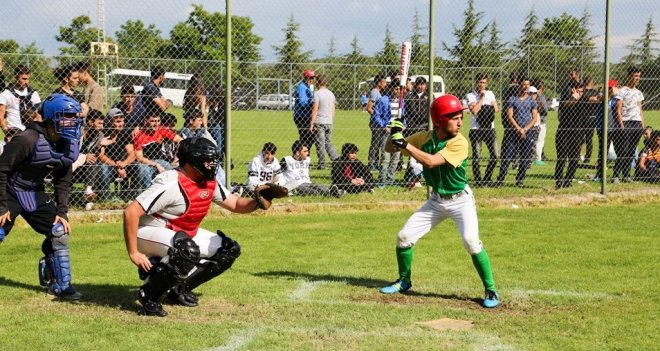 Karşıyaka Starları, Türkiye Beyzbol 1. Ligine yükseldi…