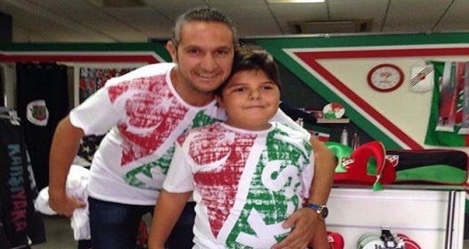 Karşıyaka Tribününe ateş düştü!