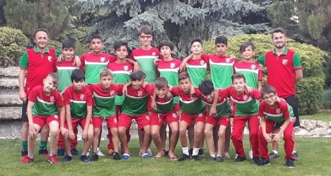 Karşıyaka U12 Afyon'da özel turnuvada...