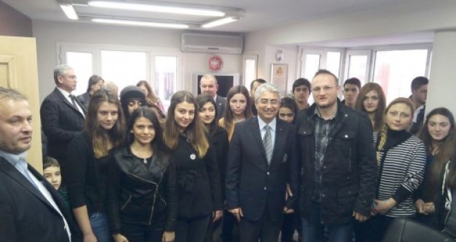 Karşıyaka Ülkü Ocakları bilgi yarışması düzenledi