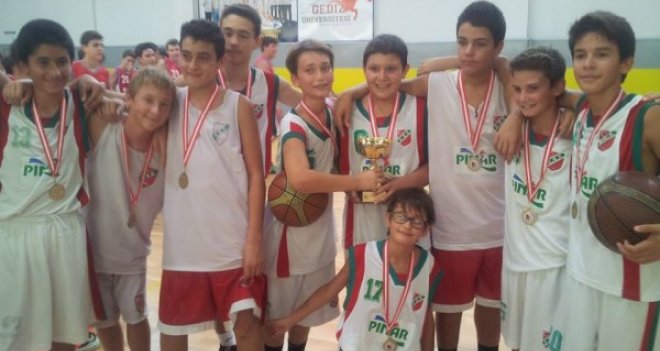 KARŞIYAKA YENİ YILDIZLARINI ARIYOR