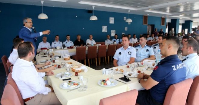 Karşıyaka Zabıtası 61. yılı kutladı