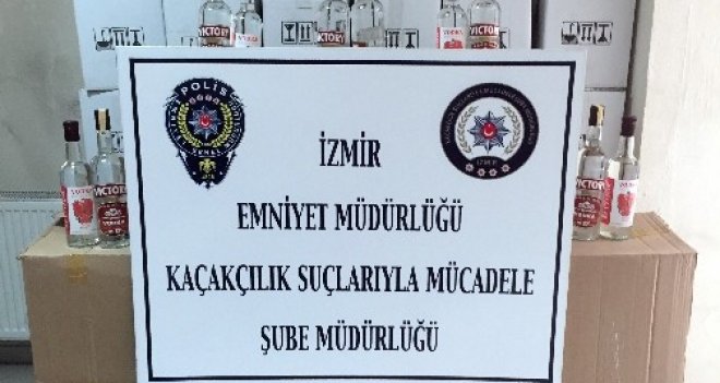 Karşıyaka'da 1075 şişe sahte içki ele geçirildi