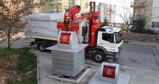 Karşıyaka'da 40 daire ve üzerine çöp konteyner şartı...