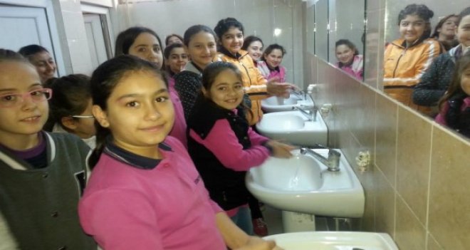 Karşıyaka’da binlerce öğrenci, aynı anda ellerini yıkayacak