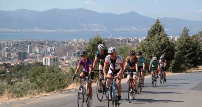 Karşıyaka'da bisiklet şenliği