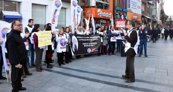 Karşıyaka'da cinsel istismarı protesto ettiler...