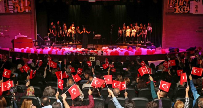 Karşıyaka’da Cumhuriyet coşkusu bitmiyor