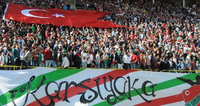 Karşıyaka'da futbol kombineleri satışa çıktı