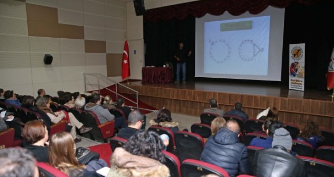 Karşıyaka'da hayvan sahipleri bilinçlendiriliyor