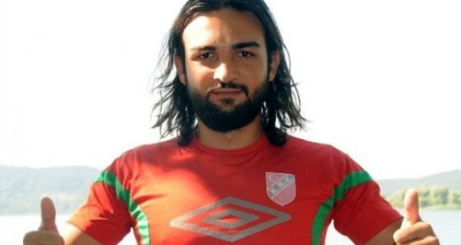 Karşıyaka'da iki sakat keyifleri kaçırdı