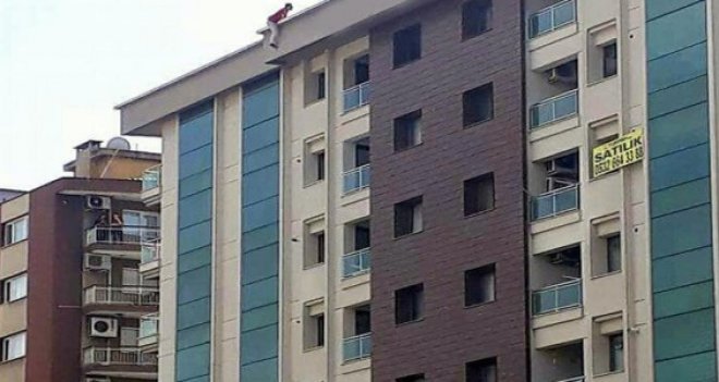 Karşıyaka'da intihar girişimi...