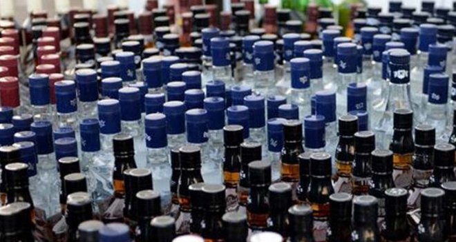 Karşıyaka'da kaçak içki yakalandı