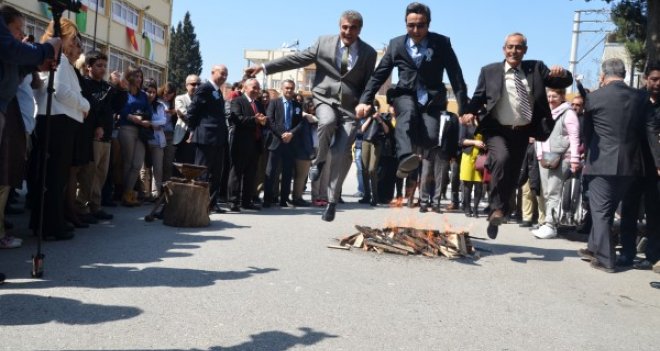 Karşıyaka'da nevruz kutlandı