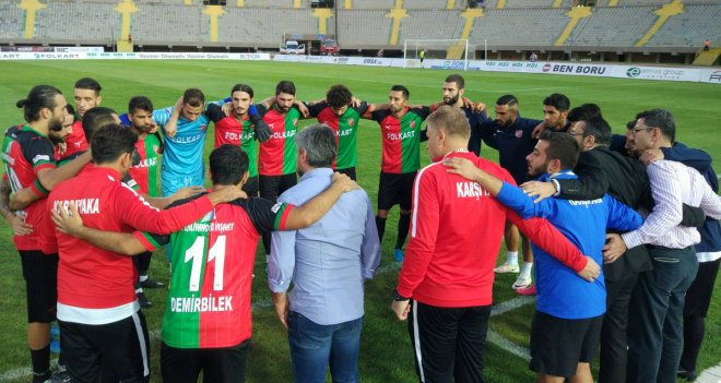 Karşıyaka'da para cezası ve kadro dışı gündemde...