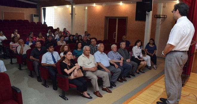 Karşıyaka'da STK'lara madde bağımlılığı semineri...