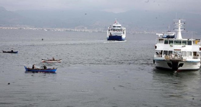 Karşıyaka'da tehlikeli avlanma...