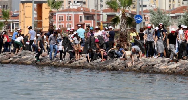 Karşıyaka'da 'Temiz Deniz' seferberliği
