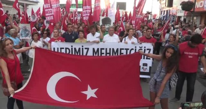 Karşıyaka'da teröre tepki yürüyüşü...