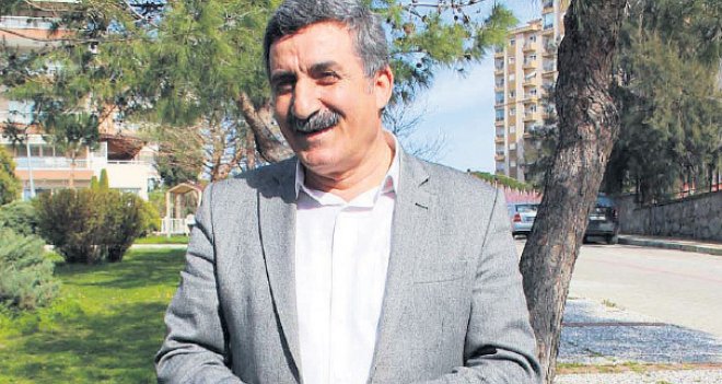 Karşıyaka'daki öğretmen hakkında ingilizce şarkıya cinsellik soruşturması